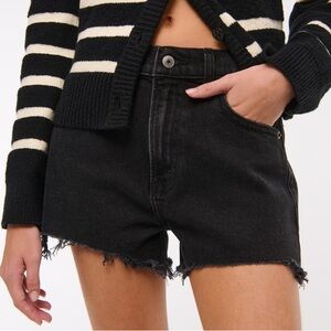 Abercrombie 4 Inch High Rise Mom Shorts